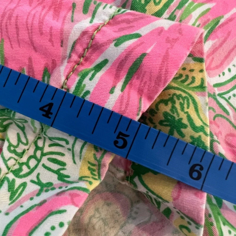 Lilly Pulitzer Callahan size 0 pink flamingo shorts Excellent condition